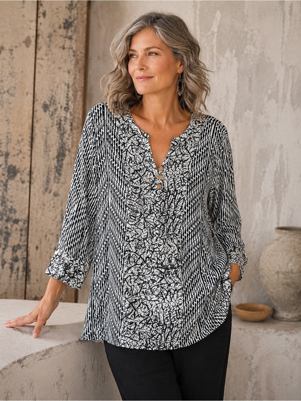 Soft Surroundings 2X Black White Mixed Print Rayon Tunic Top Boho Artsy
